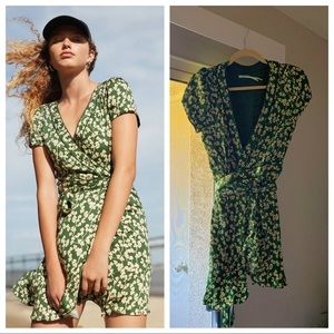 KIMCHI BLUE/ green floral wrap dress